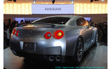 　東京モーターショー2005のプレス公開初日の19日、日産ブースにおいて同社代表取締役社長兼CEOのカルロス・ゴーン氏がブリーフィングを行ない、次期型GT-Rのコンセプトモデル「GT-R PROTO」を披露した。の画像