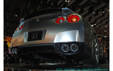 　東京モーターショー2005のプレス公開初日の19日、日産ブースにおいて同社代表取締役社長兼CEOのカルロス・ゴーン氏がブリーフィングを行ない、次期型GT-Rのコンセプトモデル「GT-R PROTO」を披露した。の画像