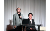 プレゼンを行う孫正義社長(左)とヤフーの井上雅弘社長(右)の画像