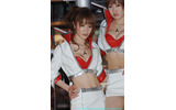 　東京オートサロン2006のコンパニオン写真集第12弾は、三菱ブースから。の画像
