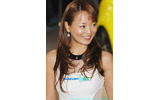 　東京オートサロン2006のコンパニオン写真集第14弾は、スズキブースから。の画像