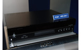 東芝は31日、世界初のHD DVDプレーヤー「HD-XA1」を発表するとともに、同日発売した。価格はオープンで、実売予想価格は11万円前後。の画像