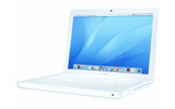 　アップルコンピュータは、iBookの後継機種でインテルのCPU「Intel Core Duo」を搭載したノートPC「MacBook」を発表した。17日から順次販売される。ホワイトに加えブラックモデルが追加された。の画像