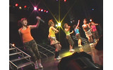 地方アイドルの祭典「ロコドルフェスティバル」に出演した香川代表の「Bachicco!」の画像
