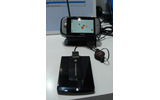 　通信事業者や大企業向けの製品が数多く展示されている「Interop Tokyo 2006」だが、モバイル向けも見られる。無停電電源装置（UPS）を手がけるAPCは、USB端子が付いたモバイル機器向けのバッテリーを展示している。の画像