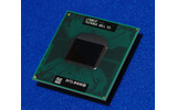 　インテルは27日、Core 2プロセッサーファミリーとして、デスクトップPC向けのデュアルコアCPU「Core 2 Extreme」「Core 2 Duo」（Conroe）と、ノートPC向けのデュアルコアCPU「Core 2 Duo」（Merom）を発表した。の画像