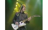 BIGLOBEストリームでは8月31日より、ゲイリー・ムーアのライヴ映像作品「GARY MOORE 〜 LIVE AT MONSTERS OF ROCK」の無料ビデオライヴコンサートを開演する。公演期間は8月31日〜9月28日となる。の画像