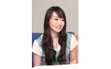 過去のグランプリ作品を朗読するコンテンツの収録を担当した水樹奈々さんの画像