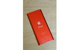背面には、「（PRODUCT） RED」の文字の画像