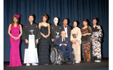 市川監督とメインキャストの画像