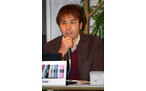 　23日夜、「PANTONE ケータイイベント 20 CORORS」と題した女性ブロガー限定イベントが原宿のCafe SUTUDIOにて行われた。の画像