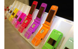 　23日夜、「PANTONE ケータイイベント 20 CORORS」と題した女性ブロガー限定イベントが原宿のCafe SUTUDIOにて行われた。の画像