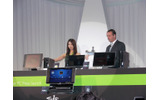 6日発売の新製品3機種（写真奥）と、日本未発売のTouch Smart PC（写真手前）の画像