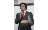 輸入車分の表彰式。ダイムラー・クライスラーの伊藤課長の画像