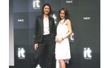 小雪&山口紗弥加BBムービー‘it’、2/29より〜NECが世界に向け企業メッセージを発信の画像