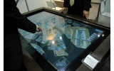 　東京ビッグサイトにて11日から13日まで開催された「FINETECH JAPAN/Display 2007」。ここでは特集レポートで掲載しきれなかったようすを写真でまとめて紹介してみた。の画像