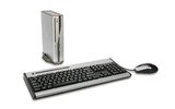 日本エイサーは30日、容量3Lのコンパクトボディで静音性を向上させたデスクトップPC「Aspire L320」を発表。型番は「ASL320-C2D E6320P320」で、7月上旬発売。価格はオープンで、予想実売価格は110,000円前後。の画像