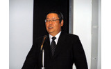 締めの言葉を受け持った副委員長の迫本淳一氏の画像