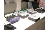 下りのスループットが320Mbpsの「WCM300-JP」を展示の画像