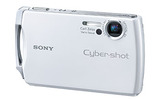 ソニー、有効510万画素CCDと2.5インチ液晶搭載の小型デジカメ「サイバーショット」など5機種の画像