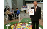 GWはバラの花びらで作った絵画に囲まれて光体験−新宿タカシマヤでインフィオラータ開催の画像