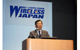 KDDI代表取締役社長兼会長の小野寺正氏の画像