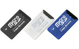 mini-Moba（左からブラック/ホワイト/ブルー、MicroSDカードは別売）の画像