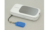 本体収納用のラバーホルダーが付属（携帯電話端末は別売）の画像