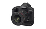 　キヤノンは、同社製デジタル一眼レフカメラ「EOS 1D Mark III」、コンパクトデジタルカメラ「PowerShot G7」、交換式望遠ズームレンズ「EF70-200mm F4L IS USM」の3製品が、「EISAヨーロピアン・プロフェッショナル・カメラ07-08」などを受賞したと発表した。の画像