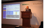 Siemens AG オートメーション&ドライブグループのノルベルト・ムーラ氏(ワイヤレスモジュール事業部プレジデント)の画像