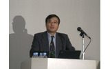 今年で創立10周年を迎えたドワンゴの小林宏代表取締役社長による挨拶の画像