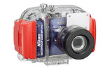 ニコン、水深40mまでの水中撮影が可能なCOOLPIX5200/4200専用防水ケースの画像