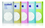 　アップルコンピュータは、ポータブルHDDプレイヤ「iPod mini」を7月24日から販売する。価格は28,140円（税込み）。この販売開始は、日本を含めた米国以外の国に拡大されたことによるものだ。の画像