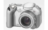 　キヤノンは、光学10倍ズームと手ブレ補正機構を搭載した320万画素デジタルカメラ「PowerShot S1 IS」の最新ファームウェア（Ver.1.0.1.0）を同社Webサイトに公開した。の画像