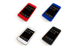 Double color Silicon Jacket(iPod touch用モデル、左上から時計回りにレッド/ネイビー/ブラック/ホワイト)の画像