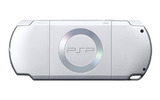 新型PSP「プレイステーション・ポータブル」(PSP-2000シリーズ)の画像