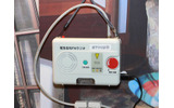 パートナー企業による告知端末。乾電池で駆動し、停電時にも災害情報を受信できるの画像
