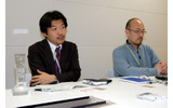 インタビューに答えるau one netグループリーダー・担当部長の辻中伸生氏(左)とau one netグループ・課長補佐の福澤斉史氏(右)の画像