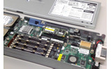 あらかじめ仮想ソフトをロードしたUSBデバイスを装着して納品の画像