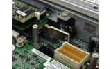 内部に装着されるUSBタイプのVMモジュールの画像