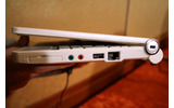 左からExpress Card 34、ヘッドフォン、マイク、USB 2.0、イーサネットの画像
