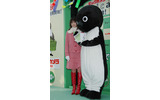 ビックカメラ有楽町店で、Suica利用開始記念セレモニーを開催。特別ゲストに人気アイドルのゆうこりんこと小倉優子も登場した。の画像