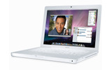 MacBookホワイトの画像