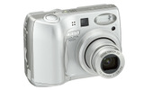 顔認識AF搭載のエントリーモデル COOLPIX7600の画像