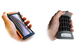 「Solar Badge」(左)と「Solar Strap」(右)の画像
