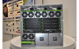 BX900 S1の背面。電源ユニットは6基あり、単体で流量や電源を制御できるの画像