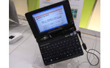 5.6型ワイド液晶、OSはWindowsR XP Home Edition(SP3) を搭載の画像