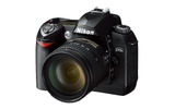 　ニコンは、一眼レフデジタルカメラ「D70s」を4月27日に発売すると発表した。D70sは、「D70」のマイナーバージョンアップモデル。価格はオープンプライスだが、同社によるとボディー単体は10万円前後で販売されるという。の画像