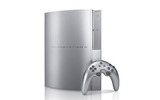 　ソニー・コンピュータエンタテインメント（SCEI）は17日、次世代ゲーム機「PLAYSTATION 3」（PS3）の概要を発表した。発売時期は2006年春で、価格は未定。の画像