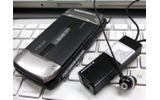 携帯電話とiPodの組み合わせもOKの画像